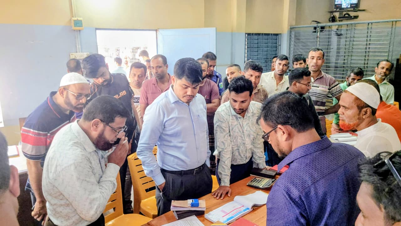 বগুড়ায় অতিরিক্ত ভাড়া আদায়ের দায়ে হিমাগারকে জরিমানা